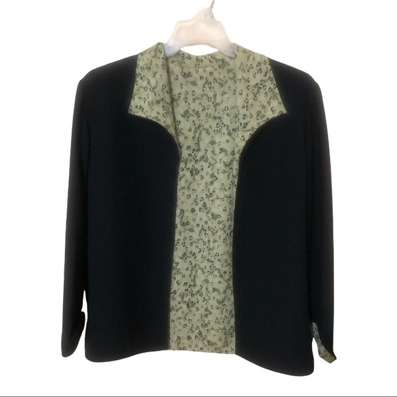 - Joan Leslie women’s reversible vest Size 8 Petite New With Tag - Picture 1 of 7